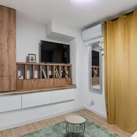 Apartment Jagiellonska Modern By Bookinghost *
